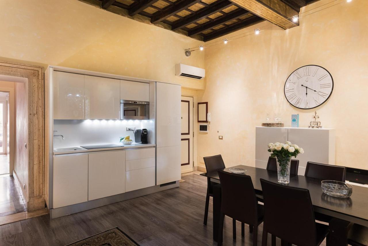 Nsm 71Viadelcorso Appartamento Con Terrazzo Rom Exteriör bild
