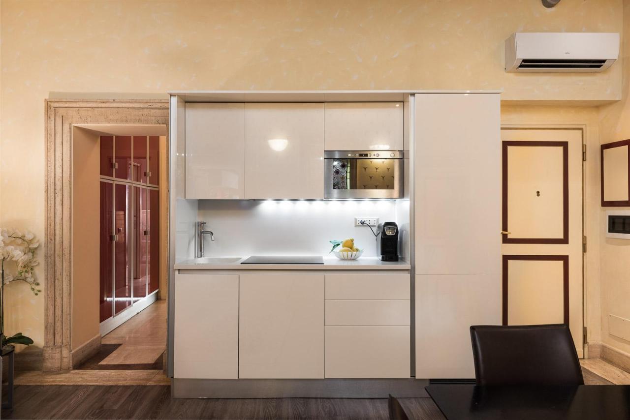 Nsm 71Viadelcorso Appartamento Con Terrazzo Rom Exteriör bild