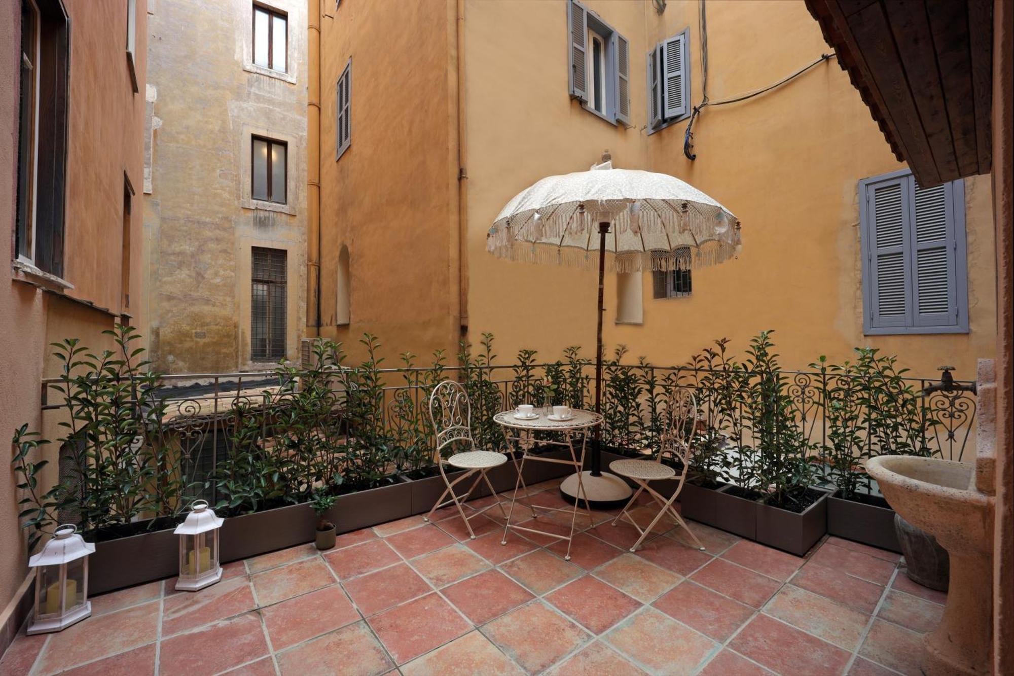 Nsm 71Viadelcorso Appartamento Con Terrazzo Rom Exteriör bild